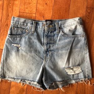 BDG girlfriend high waisted shorts